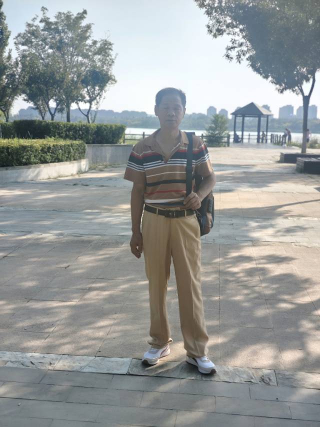 找散步老伴搭子