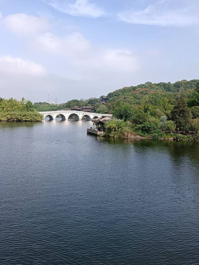 找运动旅行k歌老伴搭子