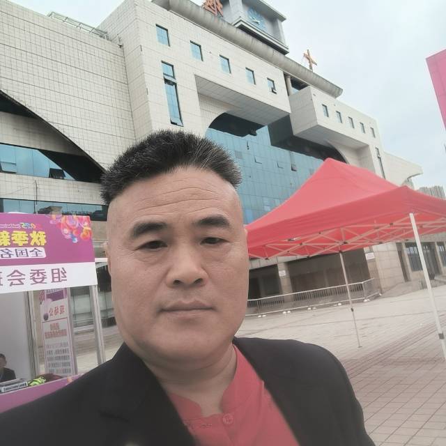 找散步的老伴搭子