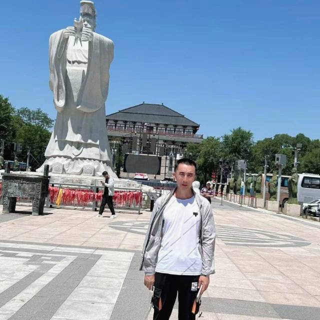 找聊天老伴搭子