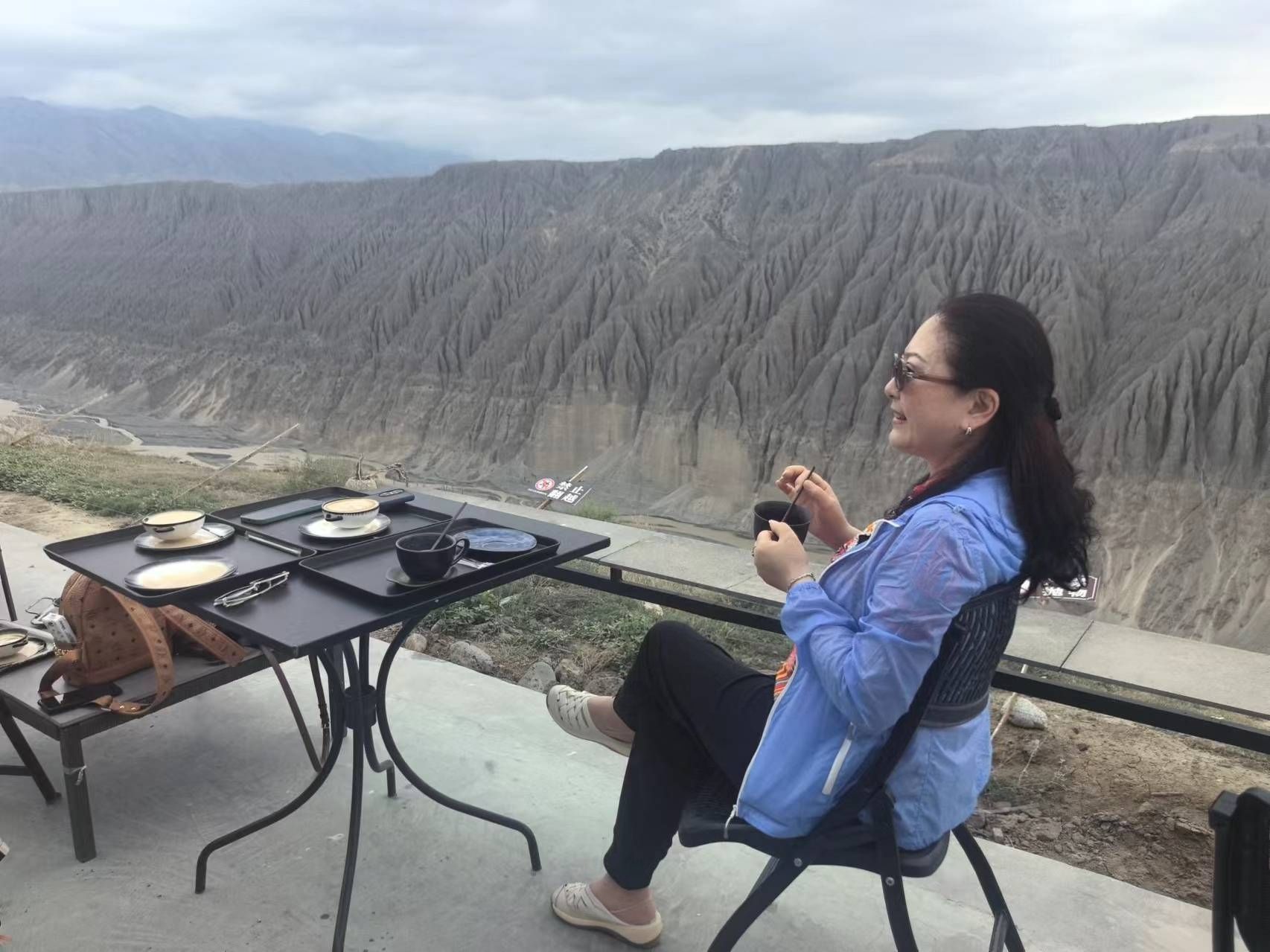 找生活老伴搭子