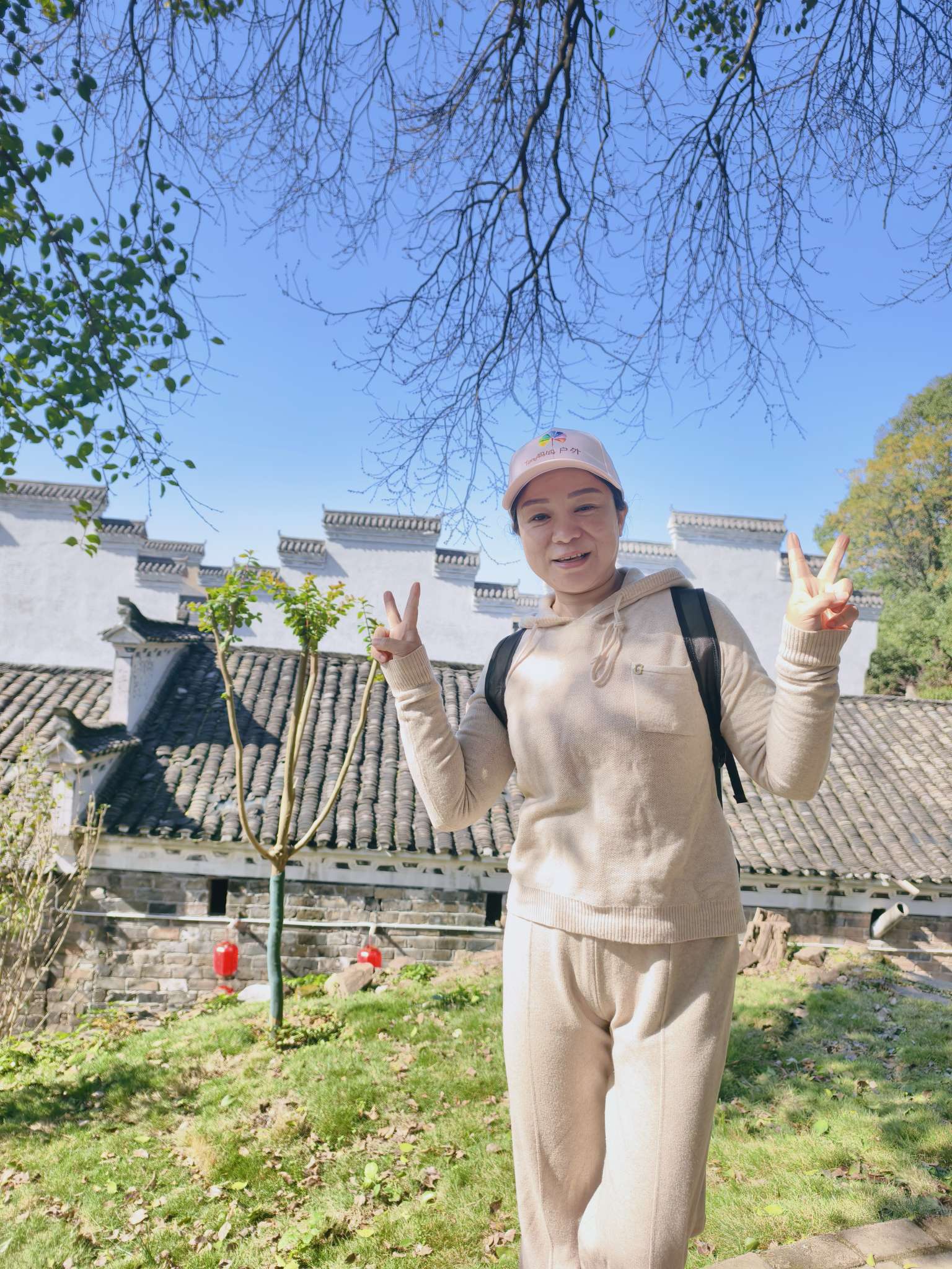 找爬山老伴搭子