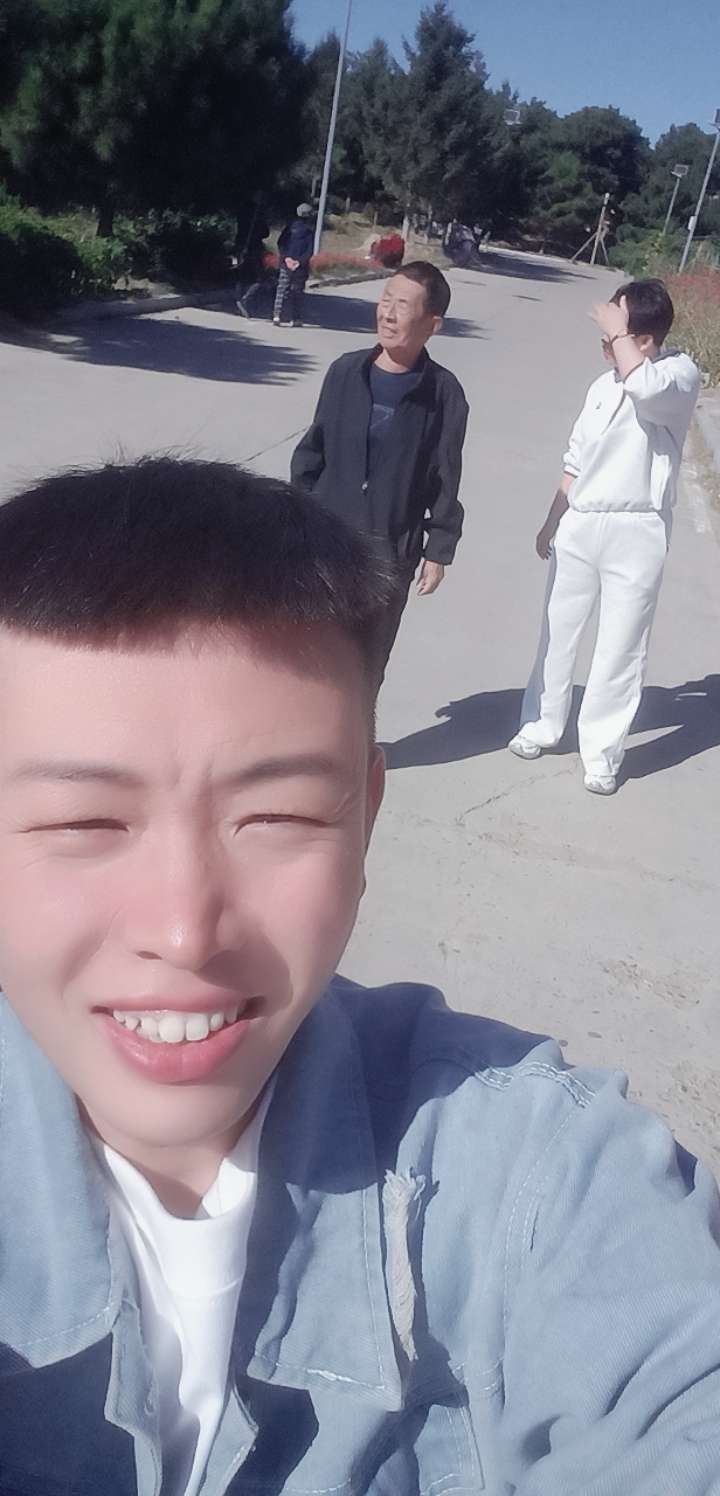 找恋爱老伴搭子