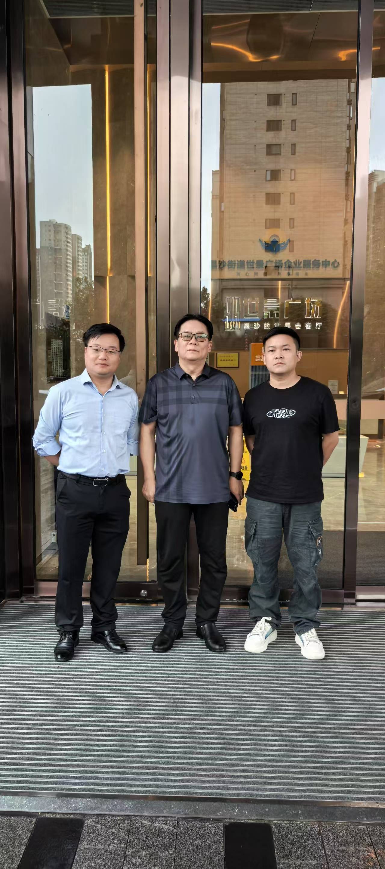 找旅游老伴搭子