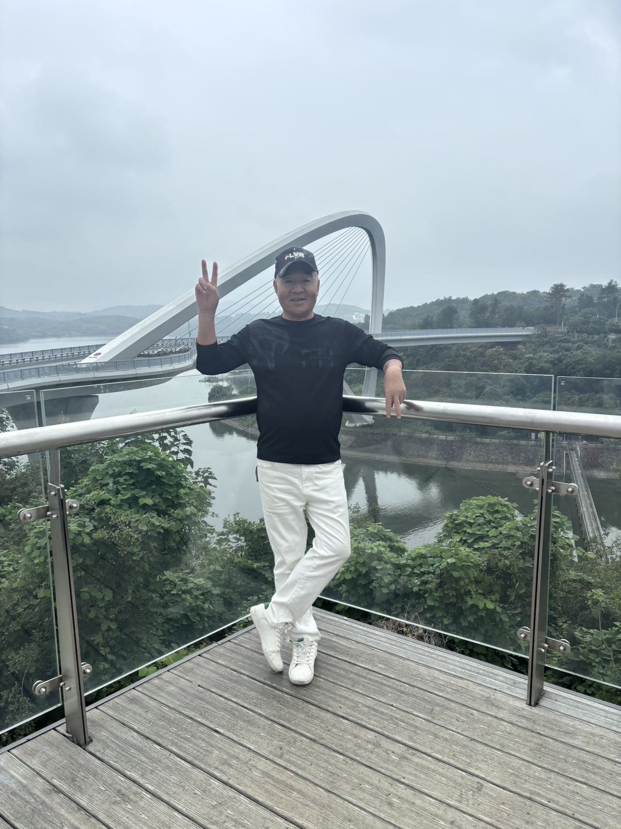 找志同道合老伴搭子