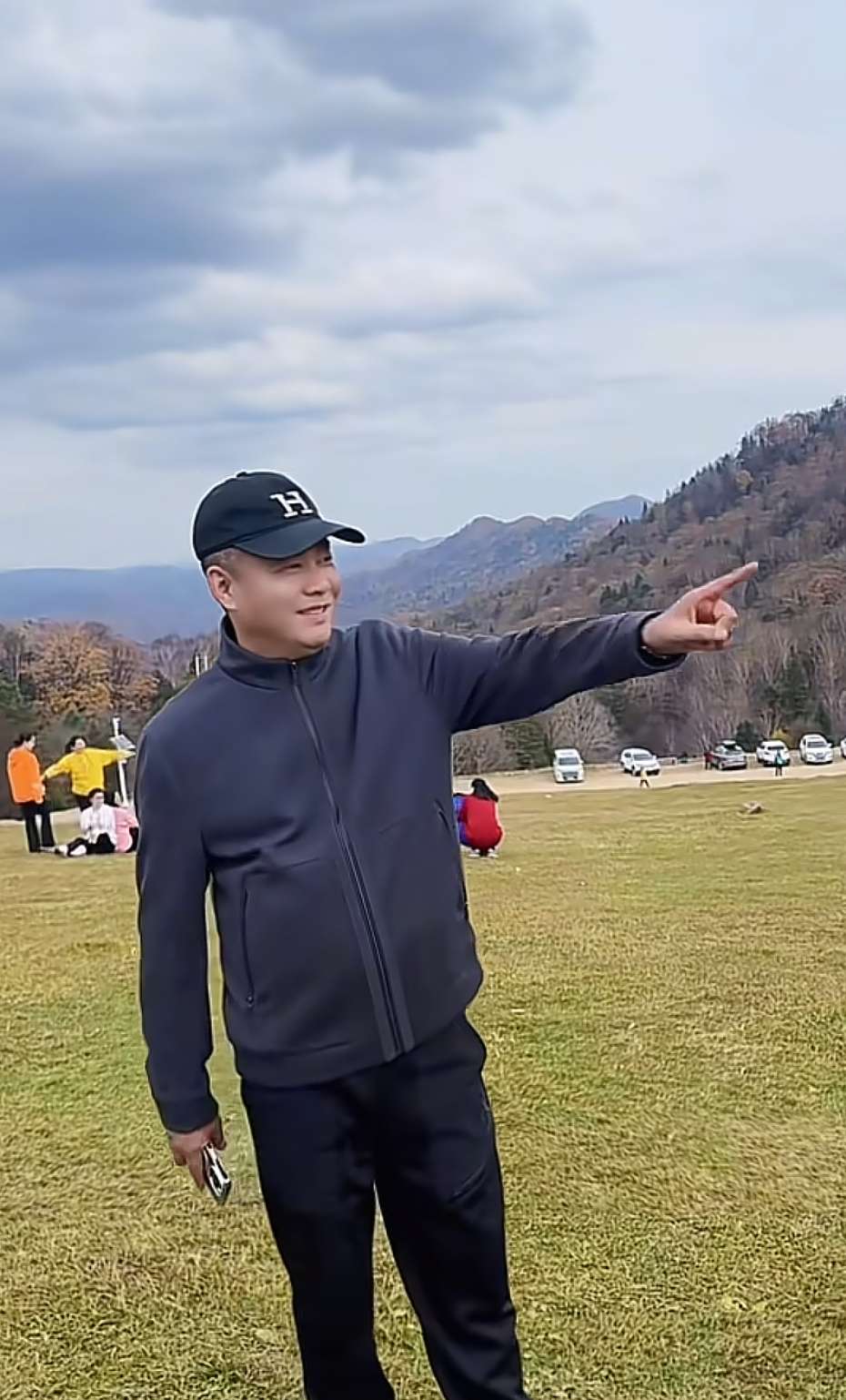 找恋爱老伴搭子