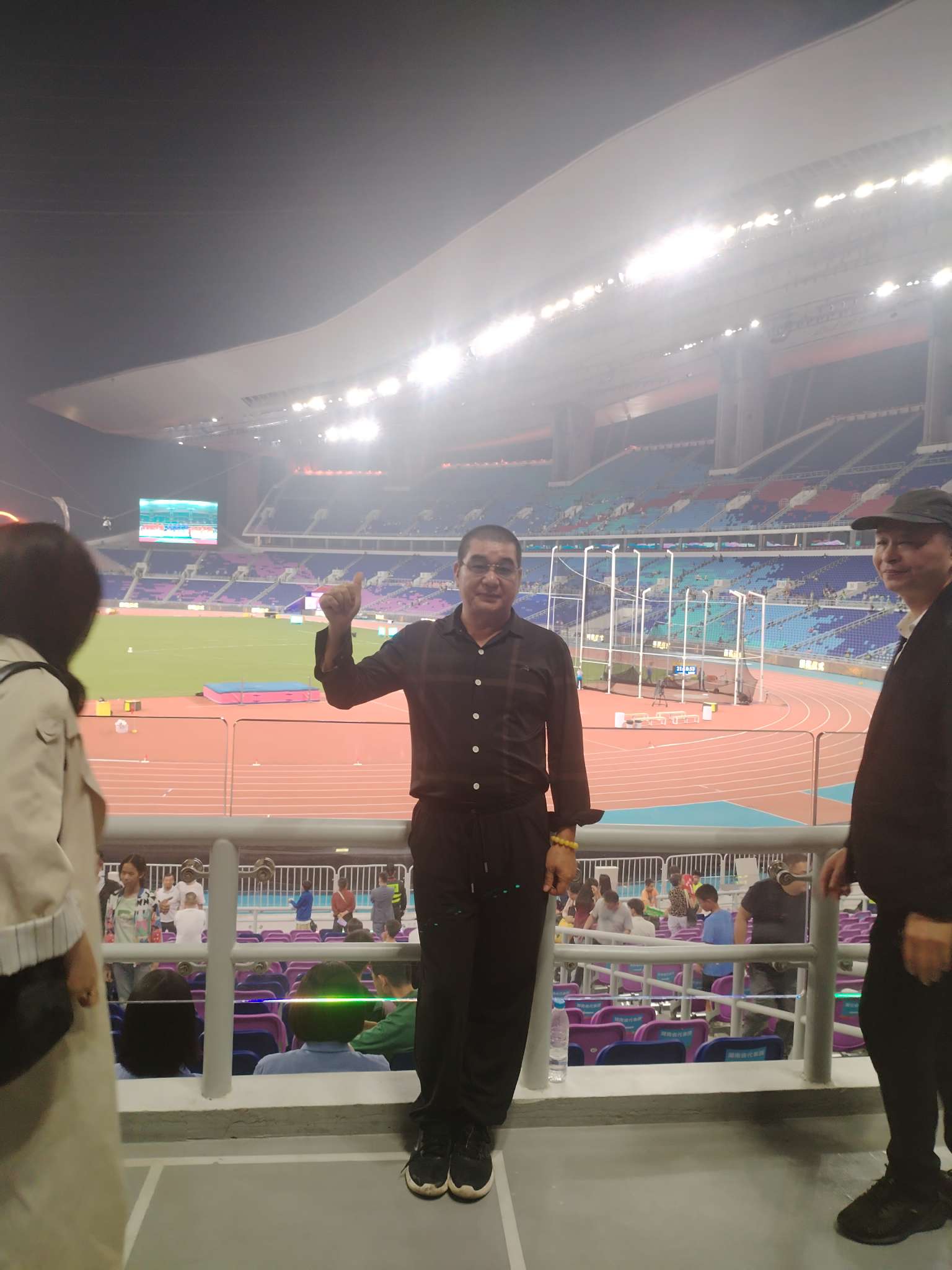 找唱歌老伴搭子