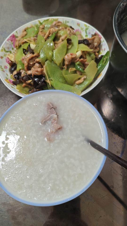 找聊天老伴搭子