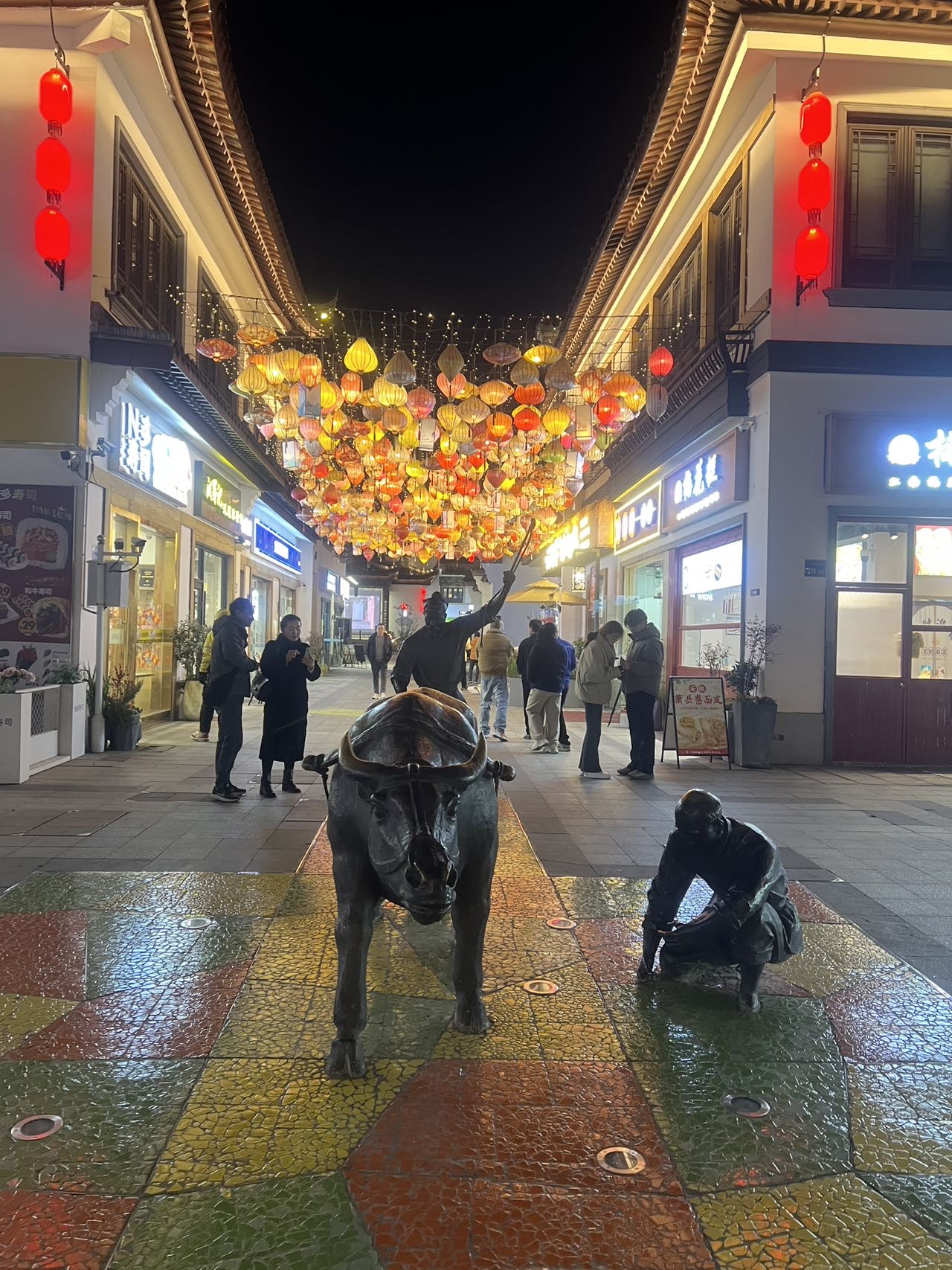 找吃喝玩乐老伴搭子