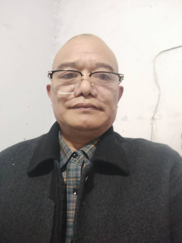 找爬山老伴搭子