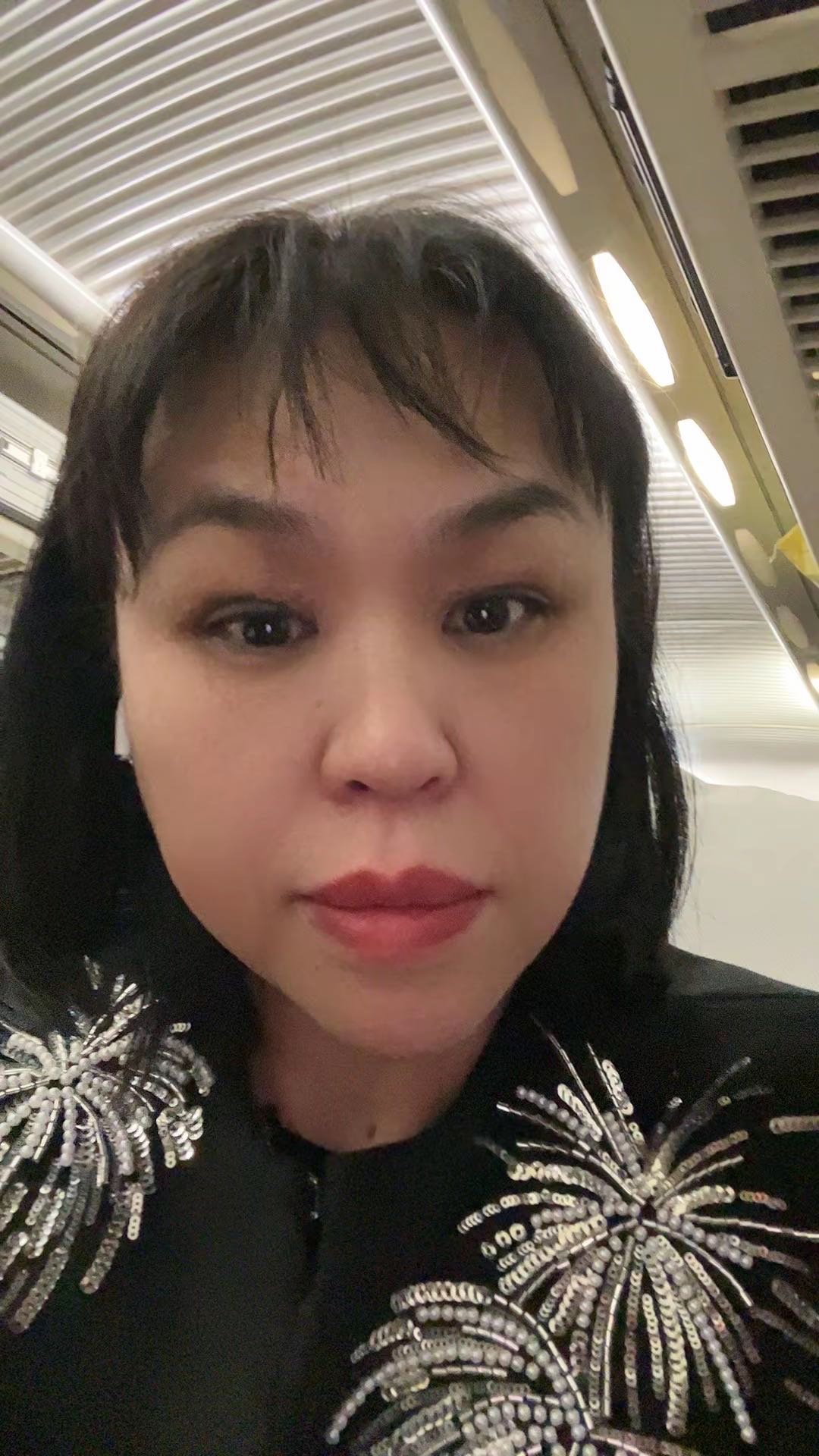 找恋爱老伴搭子