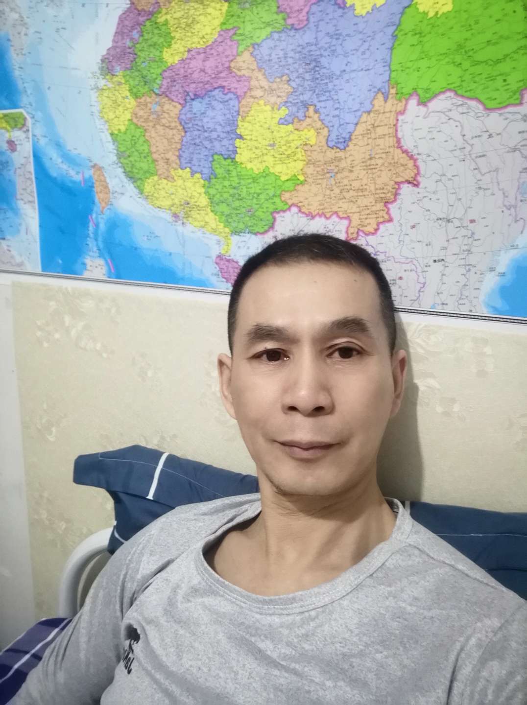 找散步老伴搭子