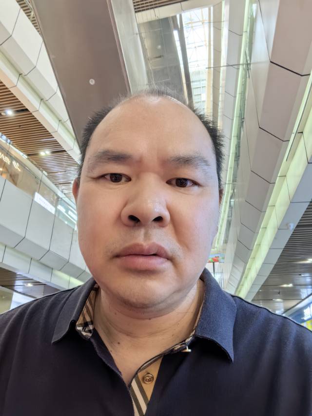 找游泳老伴搭子