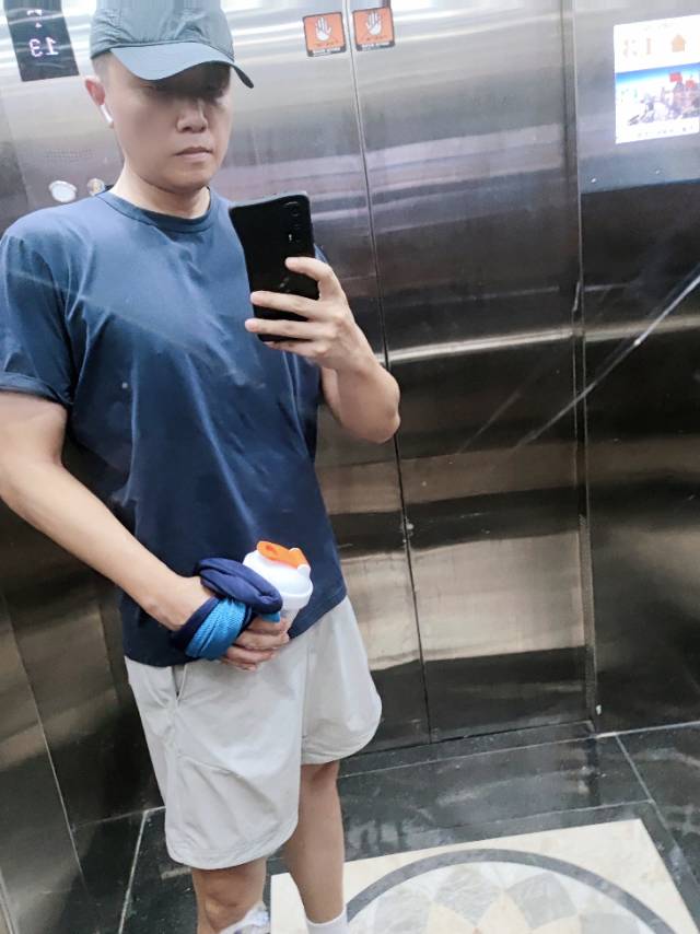找聊天老伴搭子