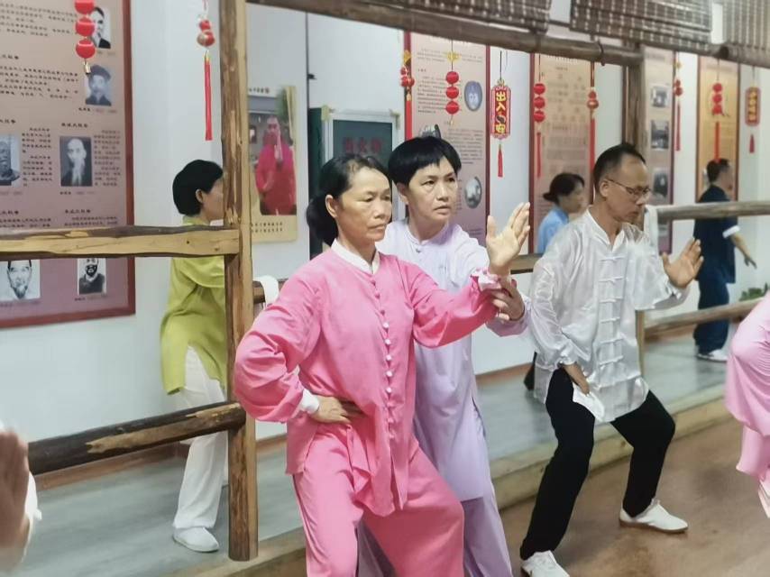 找太极拳老伴搭子