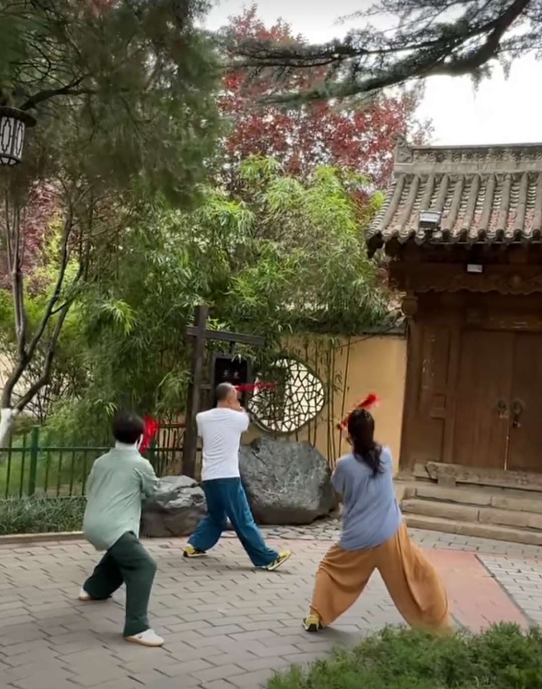 找旅游老伴搭子