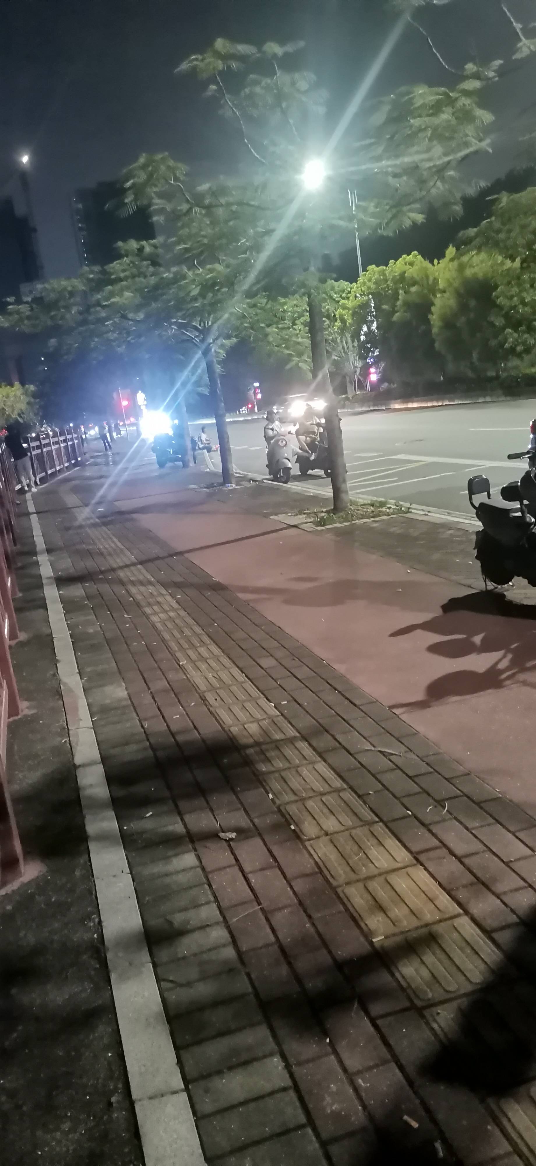 找聊天老伴搭子