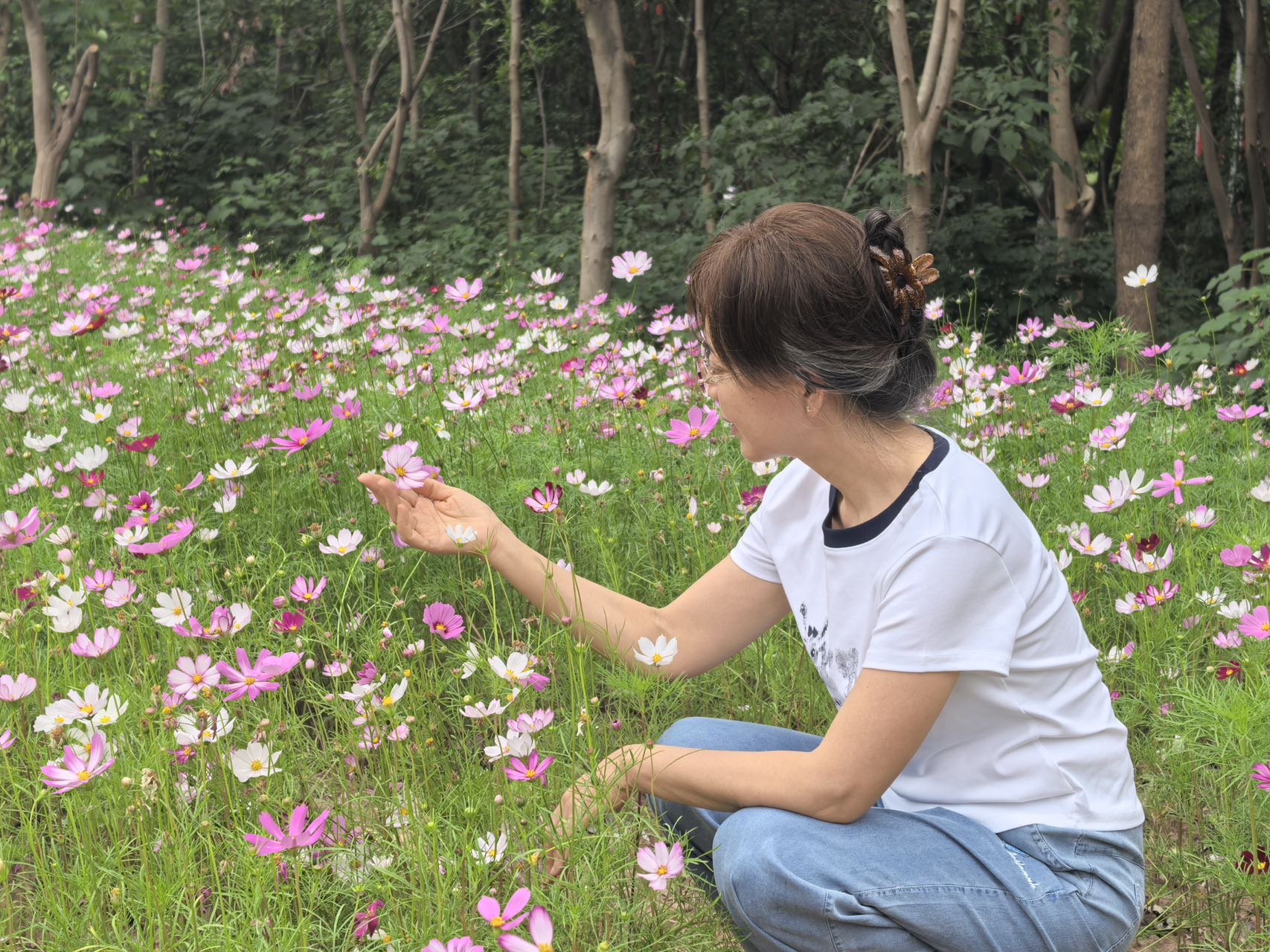 晖伴中老年人找老伴搭子