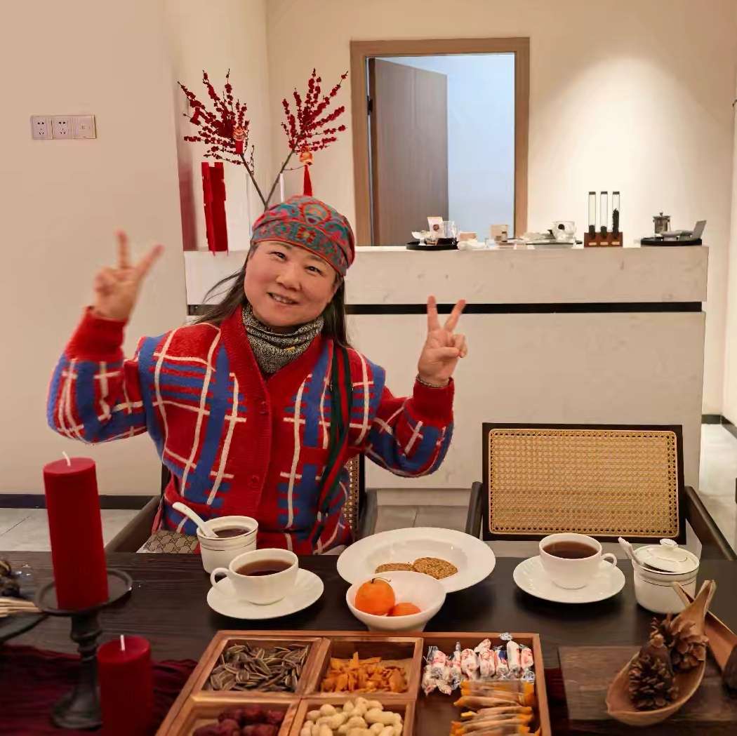 晖伴中老年人找老伴搭子