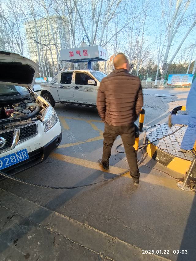 晖伴中老年人找老伴搭子