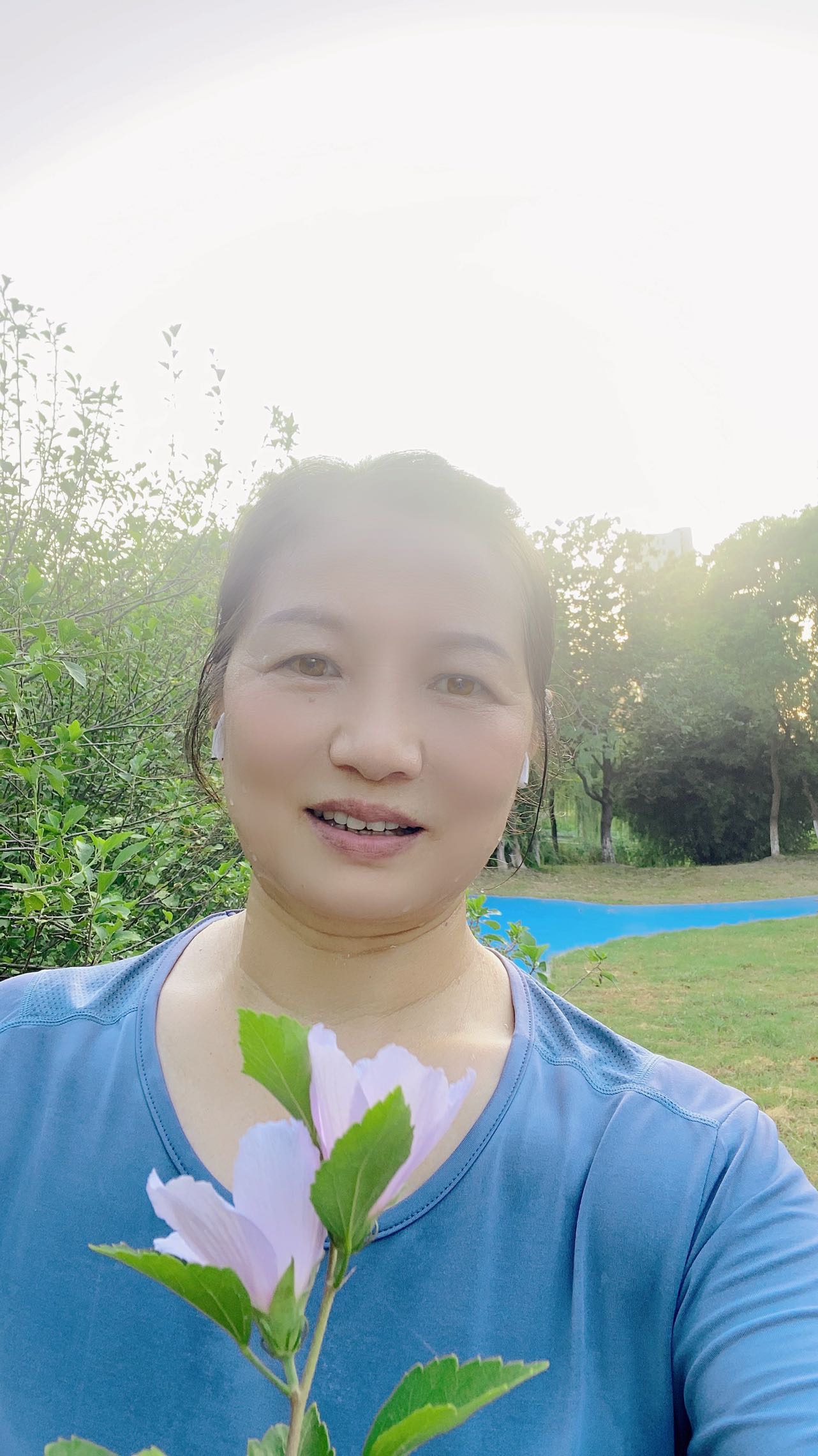 晖伴中老年人找老伴搭子