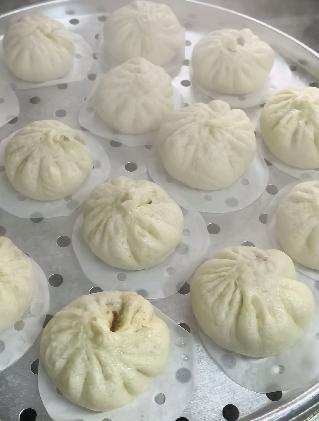 晖伴中老年人找老伴搭子